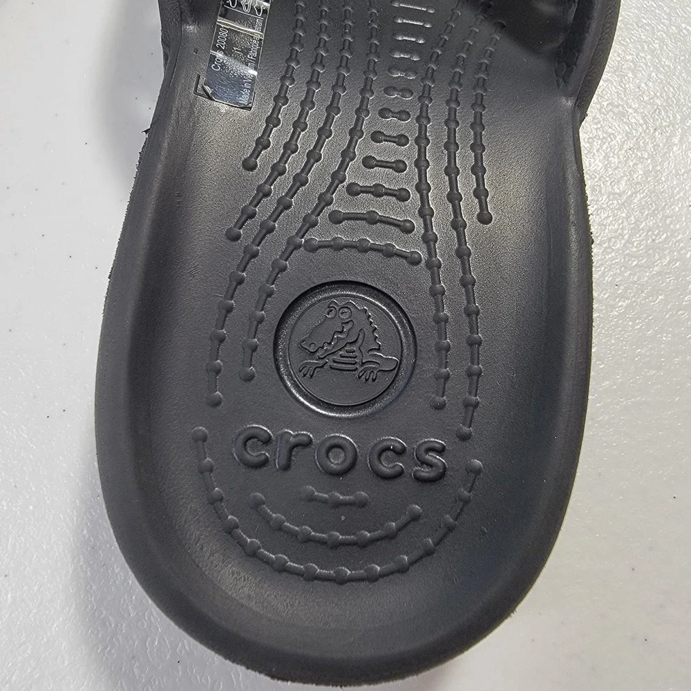 Crocs‎ Kadee Sandals Slides Junior 1 Black Thong Slip On Waterproof Flip Flops